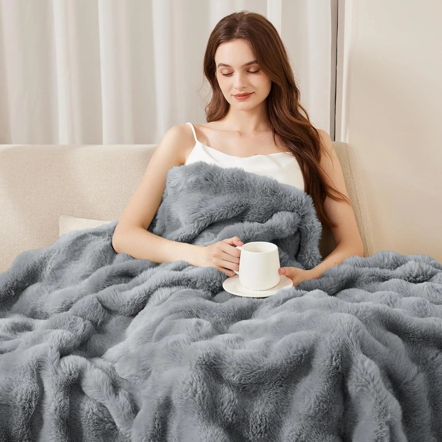 Faux Fur Rabbit Blanket – Soft & Cozy Home Decor
