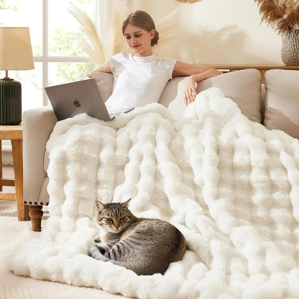 Faux Fur Rabbit Blanket – Soft & Cozy Home Decor